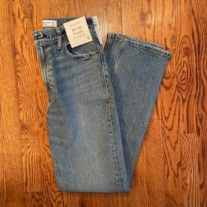 Abercrombie The 90’s Straight Ultra High Rise